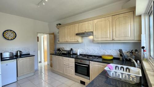 Margarida - Private Pool - 10 Guests - Albufeira - image 3