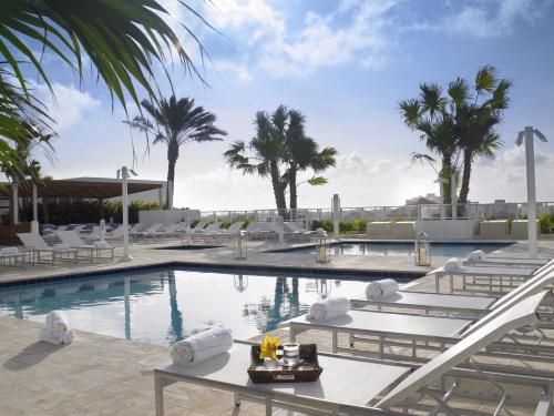 Grand Beach Hotel Surfside West in Miami Beach, USA