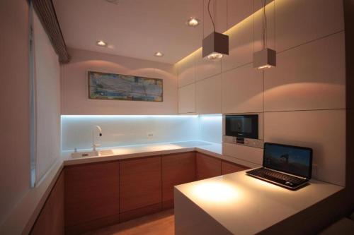 Modern & Resto Apartments 2