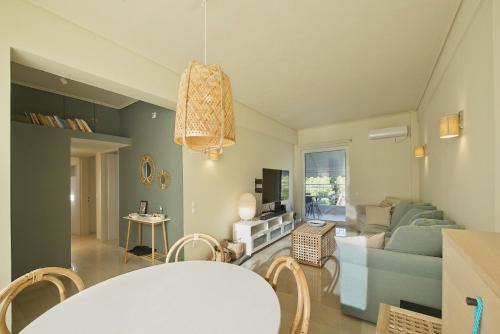 LucyZen! Stylish Apt, Athenian Riviera, near beach, Athens (photo 3)