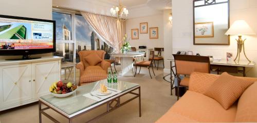 room detail thumbnail 1