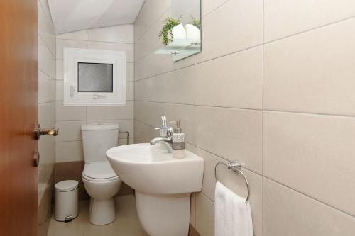 Holiday Home image 8