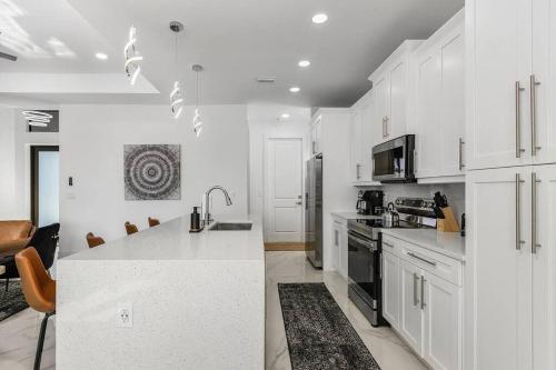 Four-Bedroom House image 4
