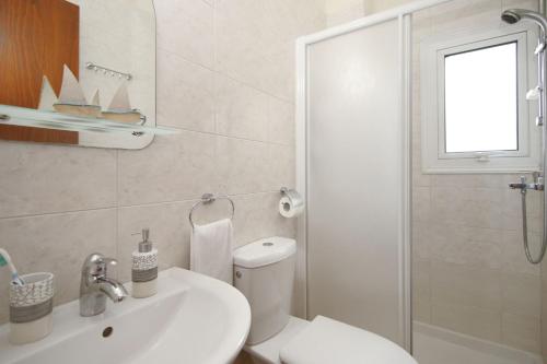 Holiday Home image 6