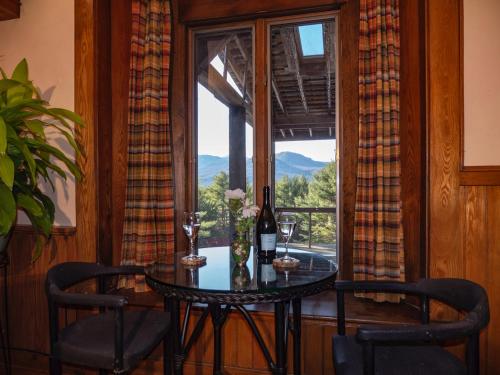 Adirondack Mountain View Retreat