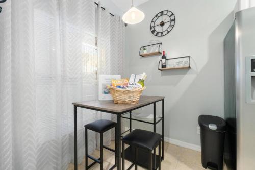 Collier Condo #202 - image 7