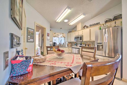 Lady Lake House with Lanai and Community Pool! in Lady Lake
