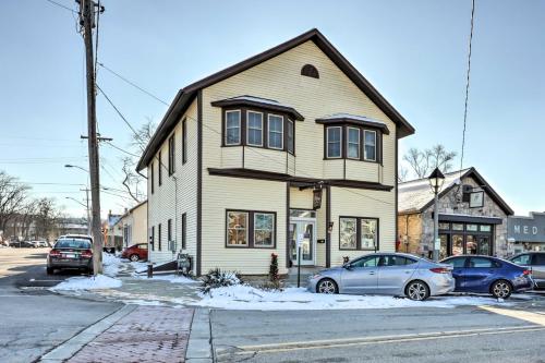 Cozy Delafield Apartment - Walk to Lake! in Delafield