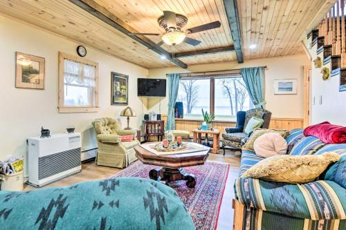 Lake Champlain Vacation Rental on Private Lot in Chazy, USA