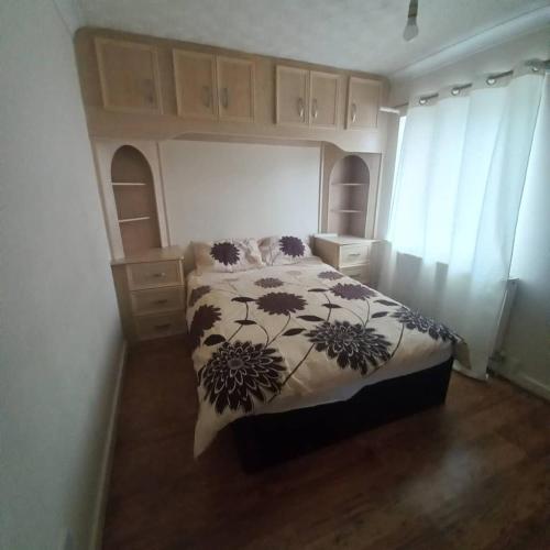 hamilton 3 bedrooms 10 minutes from city centre