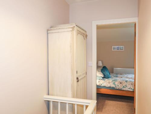 14 Rose Hill - image 2