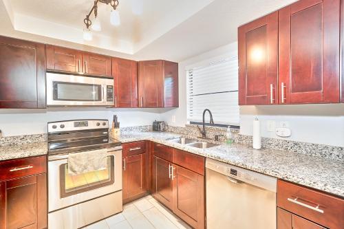 South Tampa Retreat Fenced Yard, Top Location! in Tampa, USA
