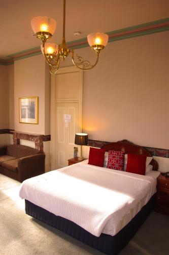 The Hotel Shamrock Room Type - Executive Queen Room