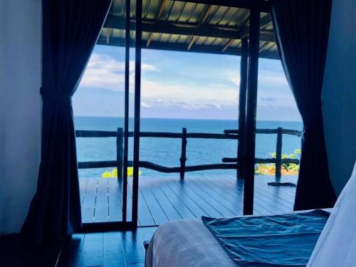 View, Moondance Magicview Bungalow in Tanote Bay