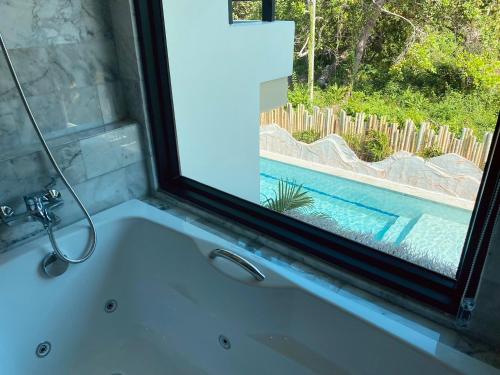 Baan Taranya Koh Yao Yai Resort Room Type - Junior Suite Pool View with Jacuzzi