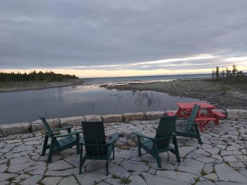 **WATERFRONT**BEAUTIFUL MODERN TOBERMORY COTTAGE