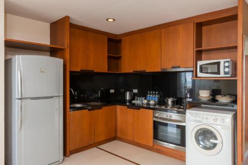 Room, family, sea view