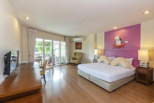 room detail thumbnail 0