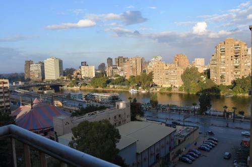 B&B Kairo - Agouza NileView Apartment - Bed and Breakfast Kairo