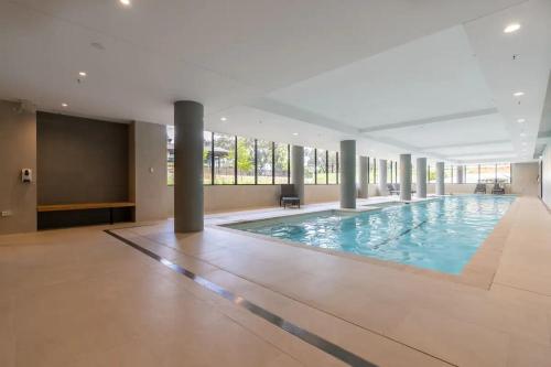 New & Modern Loft 1bd W/pool&gym - Canberra