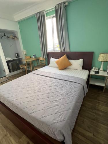 ヌーボー ハッピー イン