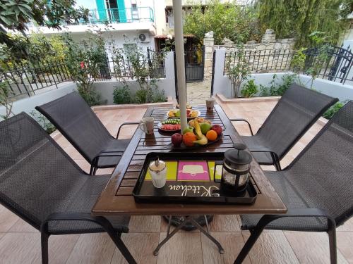 Irini's Home - Pitsidia in Adelianos Kampos