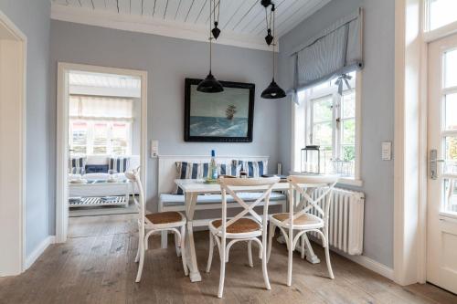 von-Deska-Countryhouses-Kapitaens-Fluegel - image 7