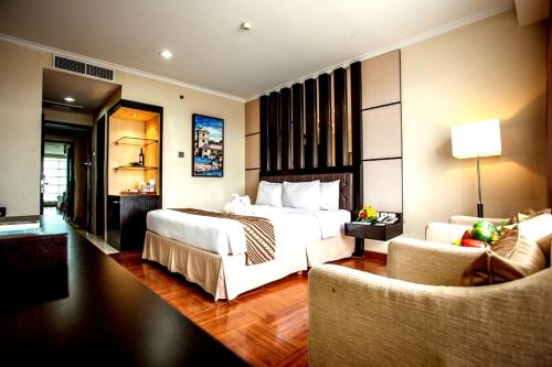 Ros In Hotel Yogyakarta near Imogiri Pine Forest