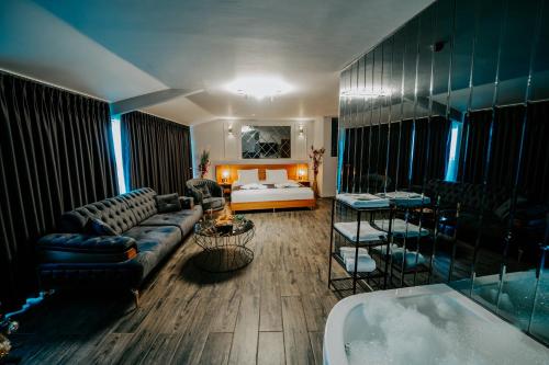 Grand Quars Hotel - image 10