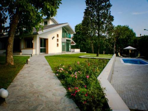 Villa Magnolie – Corbetta, DC