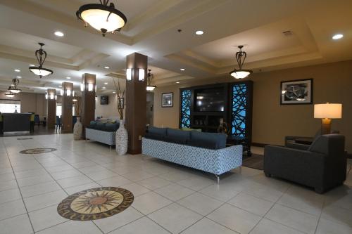 Baymont Inn & Suites by Wyndham Glen Rose