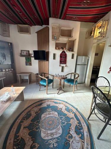 Antica old apartment al-lwebdeh - image 11