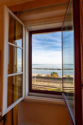 Double Room with Balcony and Sea View