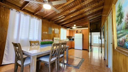 Køkken, Palm's Bohemian House with Private Pool in Aguada