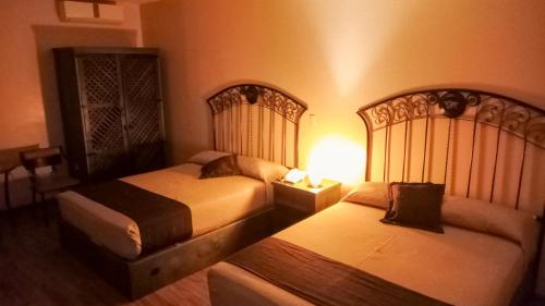 2 double beds