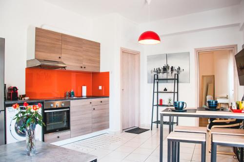Beautiful, Brand New Apartment with Courtyard., Heraklion (foto 6)