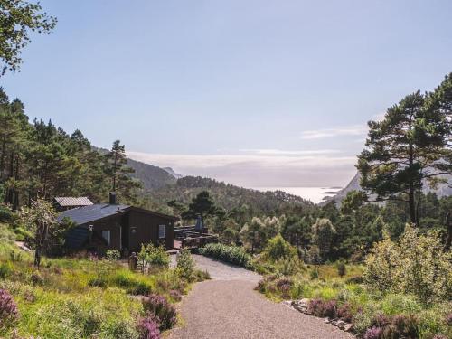 Cozy cabin close to Nedstrand with a stunning view - Nedstrand