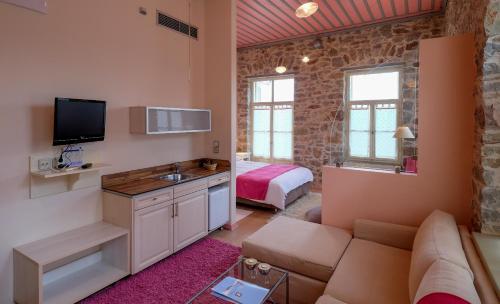 Kyriaki Guesthouse & Suites in Amfiklia