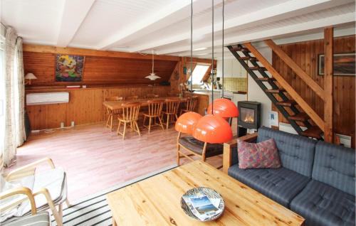  3 Bedroom Cozy Home In Samsø in Nordby