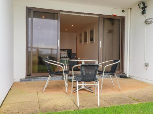 47 Bredon Court - image 6