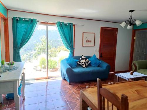 Casa Vista del sol, con piscina, tinaja, y quincho in Quebrada De Alvarado