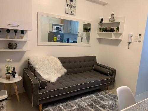 Katei elegantly designed 1-bedroom facing amenity, Manila