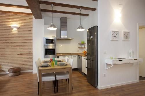 Singular Apartments Station - image 7