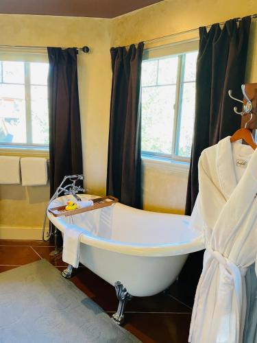 The Tuwanek Bed and Breakfast in Tuwanek (BC)