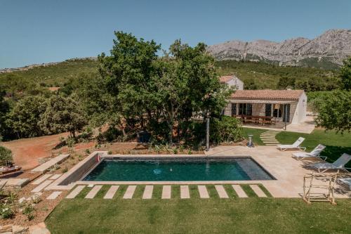 La Bastide Blanche au coeur des vignes Maison MIP - Location, gîte - Puyloubier