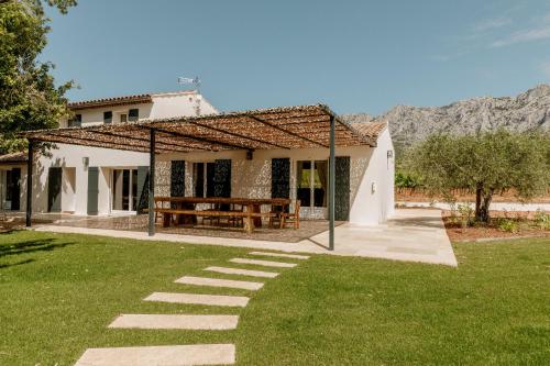 La Bastide Blanche au coeur des vignes Maison MIP