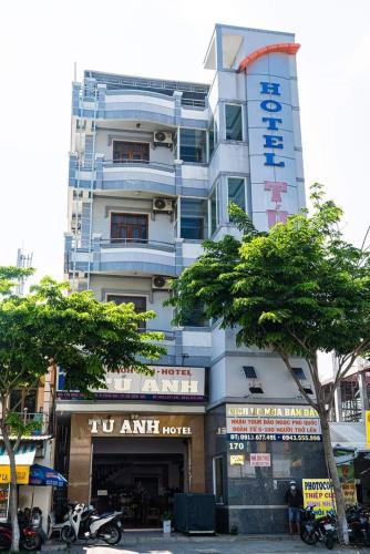 . Khách Sạn Tú Anh
