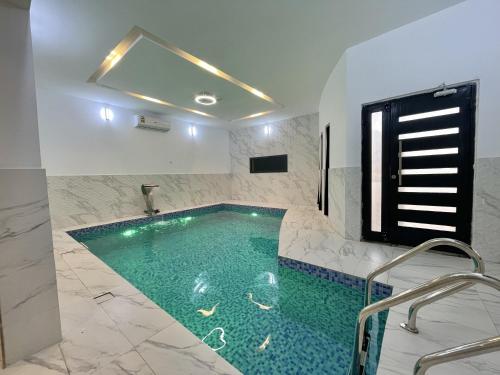 Swimming pool, شاليه الروح AlRooh Chalet in A'Sharqiyah Sands (Wahiba)
