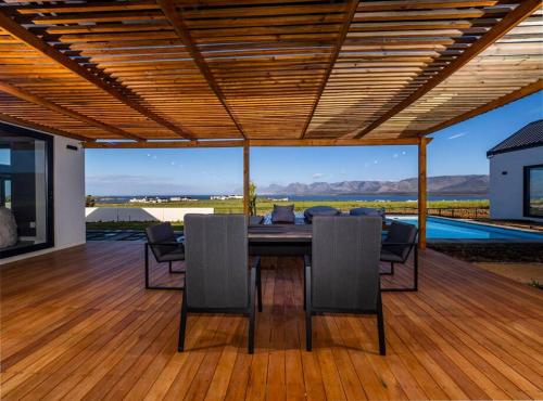 전망, Benguela Cove - Utopia in 허머너스