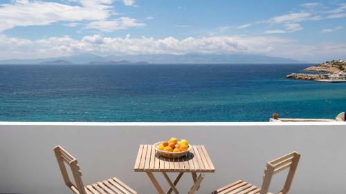 MIKRES CYCLADES DONOUSSA in Donoussa